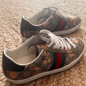 Gucci Women's Sneakers - Brown, Red, Green